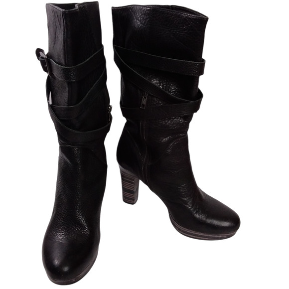 UGG Australia Shoes - Uggs Australia Jardin Strappy Leather Boots Size 9